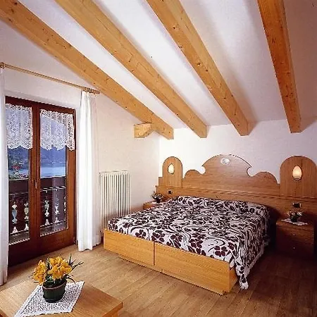 Szálloda Charme Nevada 3*